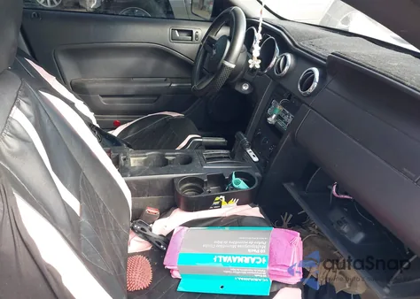 2005 Ford Mustang V6 Deluxe/V6 Premium from USA, damaged, VIN 1ZVFT80N655161973